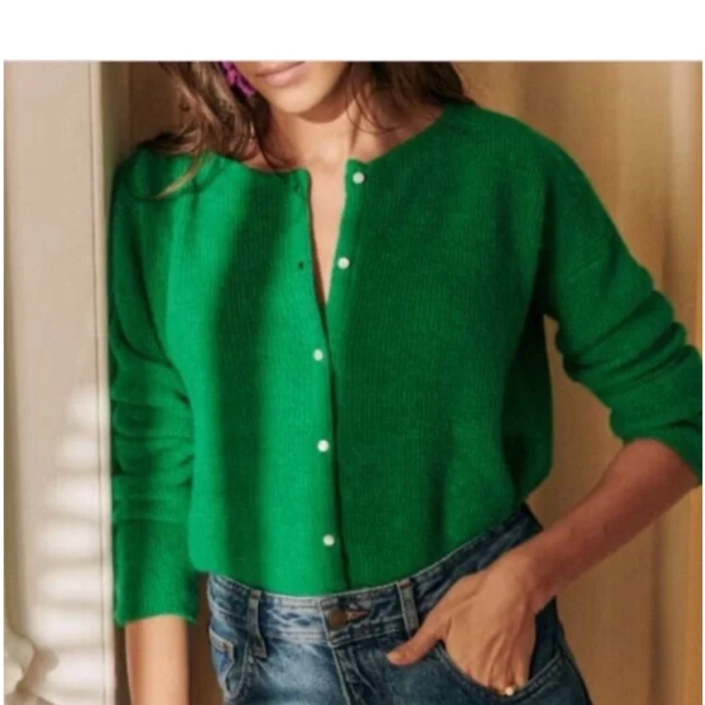 Green Women's Sweater Gaspard